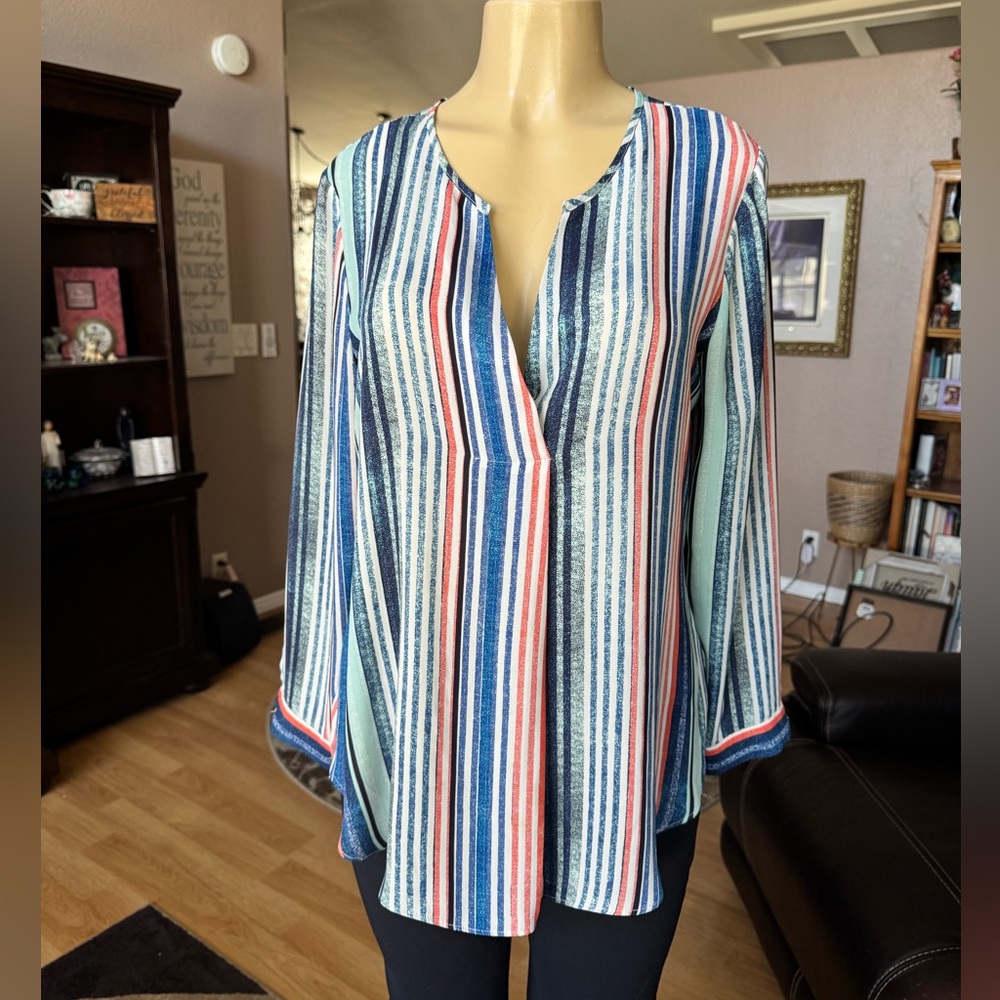 Vince Camuto multicolored striped long sleeves Vneck blouse-size L